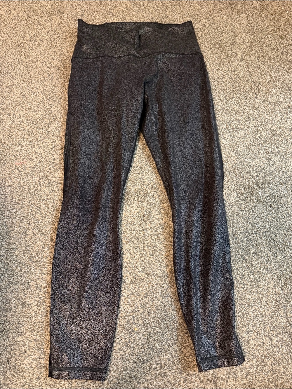 Women’s dark gray metallic lululemon size 6 Leggings